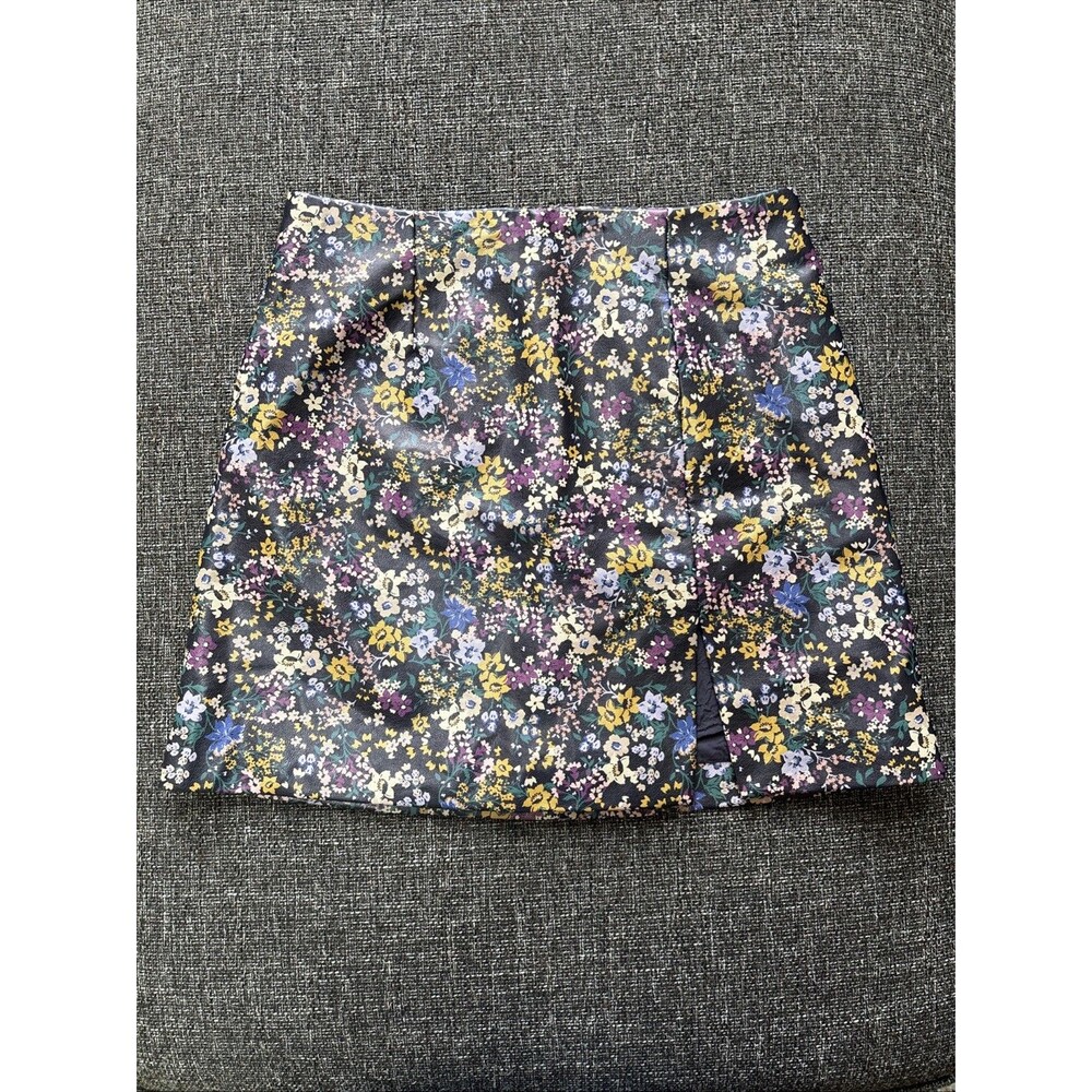 Maeve Anthropologie Women's Colette Mini Skirt Vegan Purple Floral Size 4 EUC